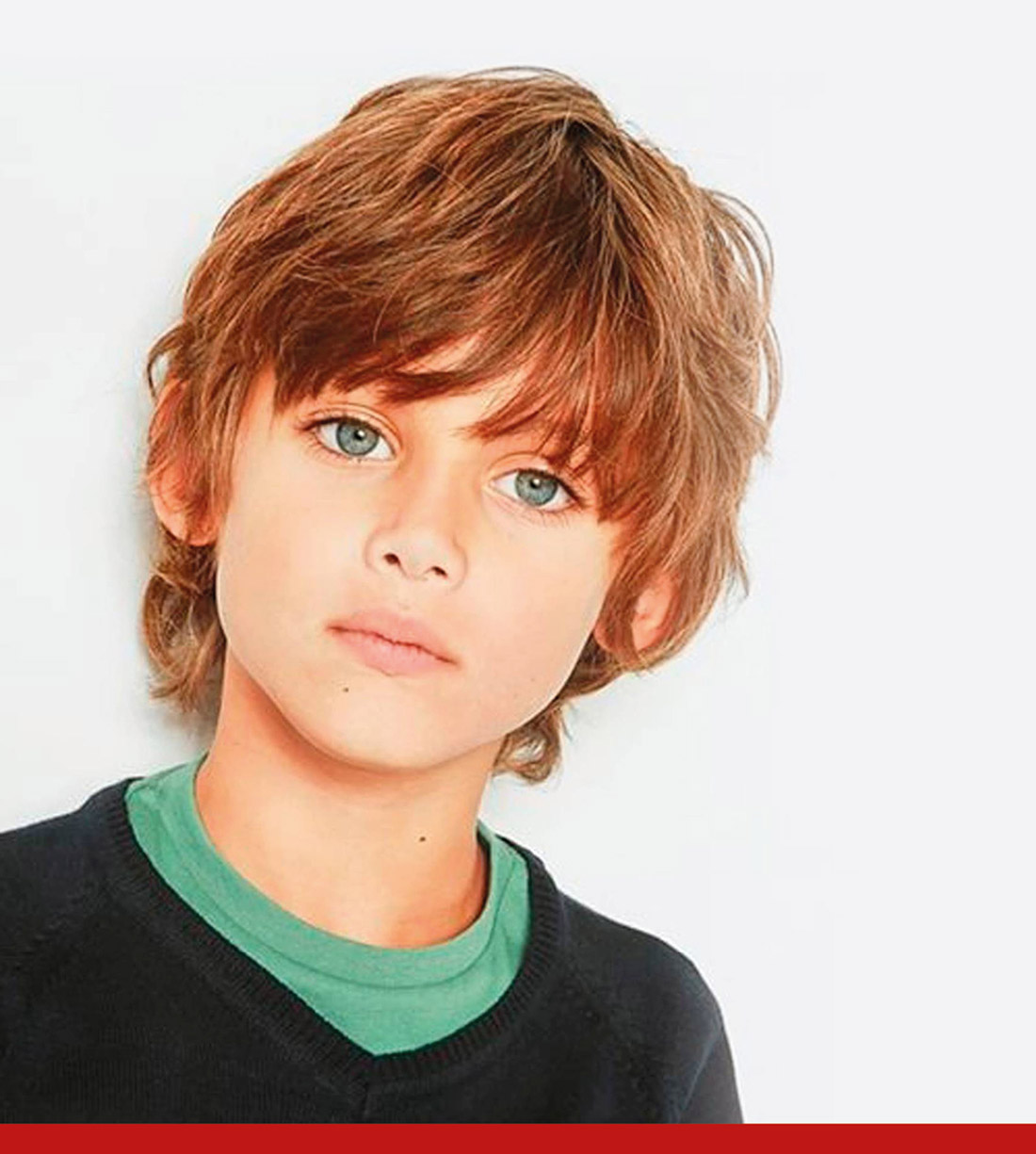 pelo largo capeado niño